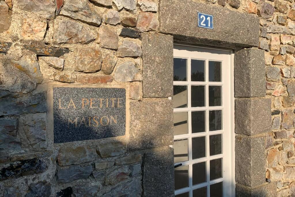 Sciotot - Bord De Mer - La Petite Maison Les Pieux Eksteriør billede